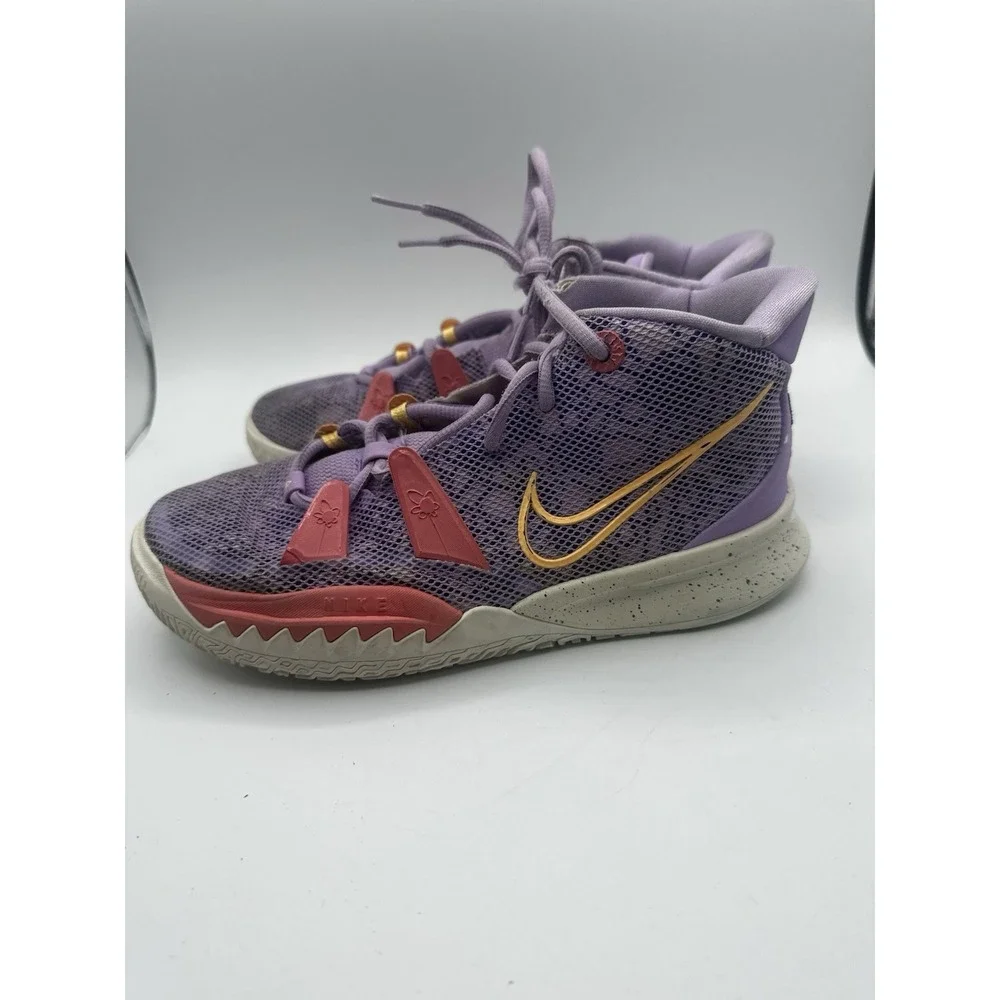 Nike‎ Kyrie 7 GS Expressions Basketball Shoes Youth 5.5Y Womens 7 Purple Red